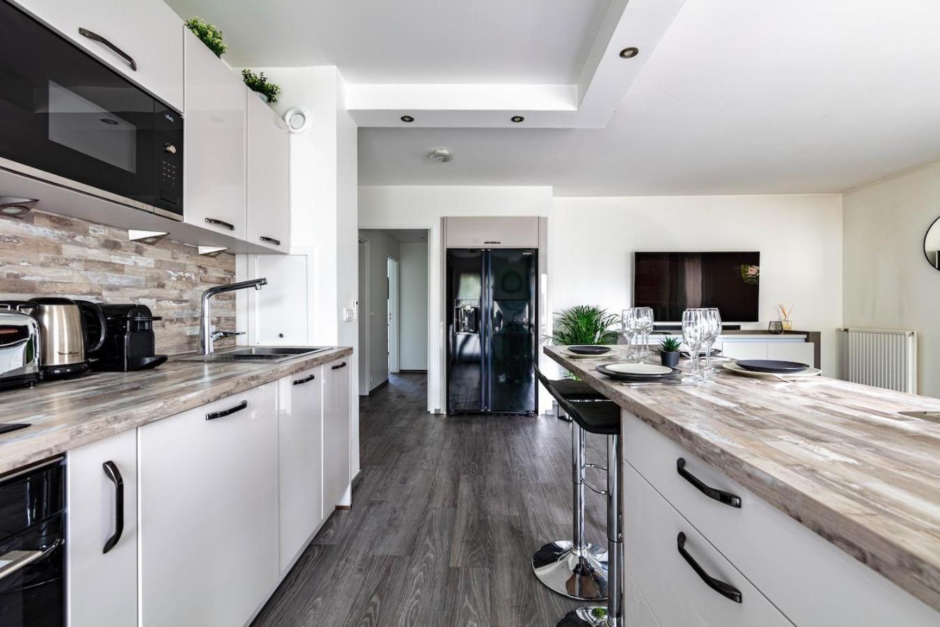 Charmant Refuge Avec Jardin, A 6 Minutes A Pied Du Metro Creteil L Echat-Lovely Retreat With Garden, Located A 6-Minute Walk From Creteil L Echat Metro Station מראה חיצוני תמונה
