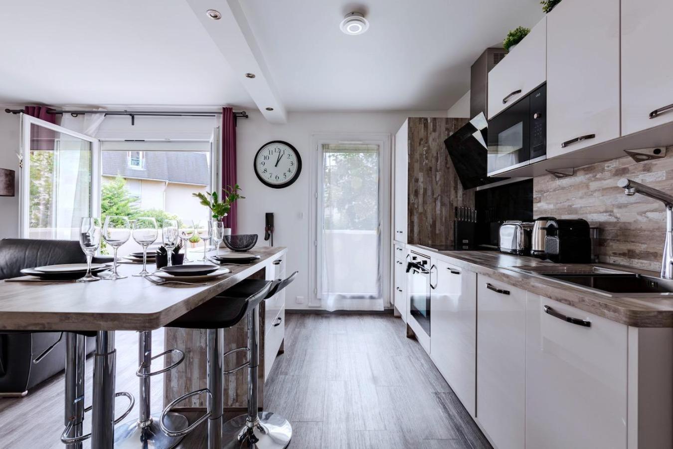 Charmant Refuge Avec Jardin, A 6 Minutes A Pied Du Metro Creteil L Echat-Lovely Retreat With Garden, Located A 6-Minute Walk From Creteil L Echat Metro Station מראה חיצוני תמונה